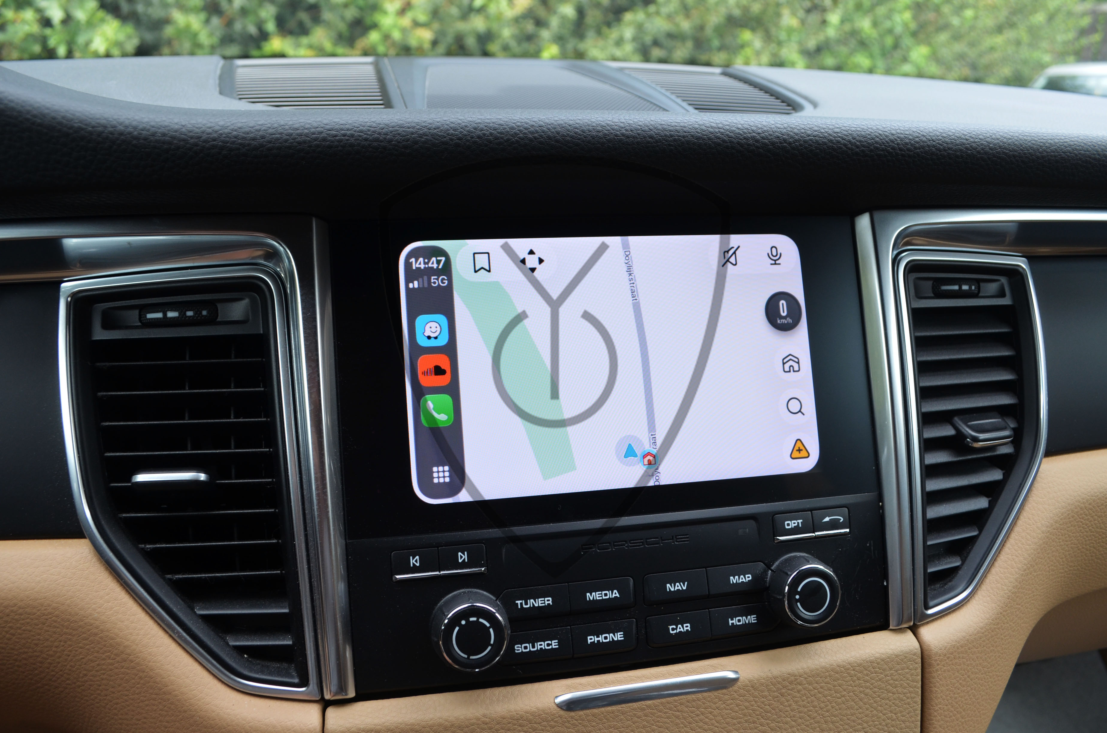 PORSCHE MACAN 2.0 TURBO — image 12